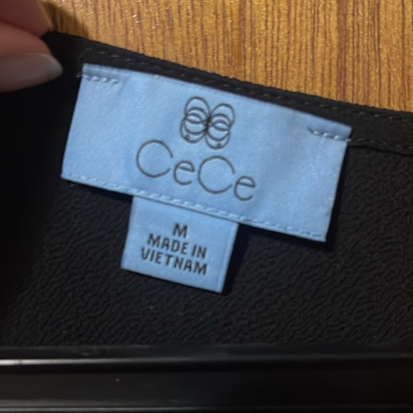 2 for 15$// Black Button up Blouse - Picture 2 of 2